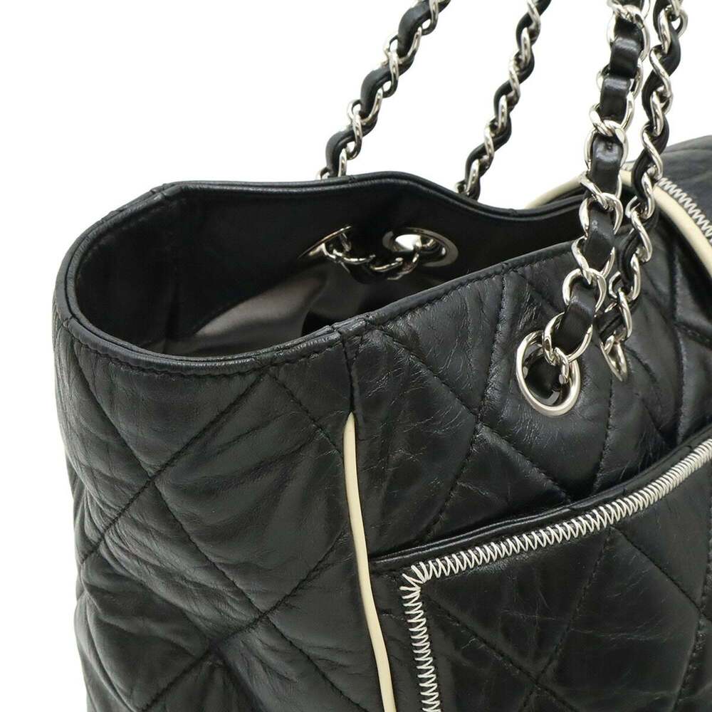 CHANEL Black Leather Tote Bag - Picture 7 of 9